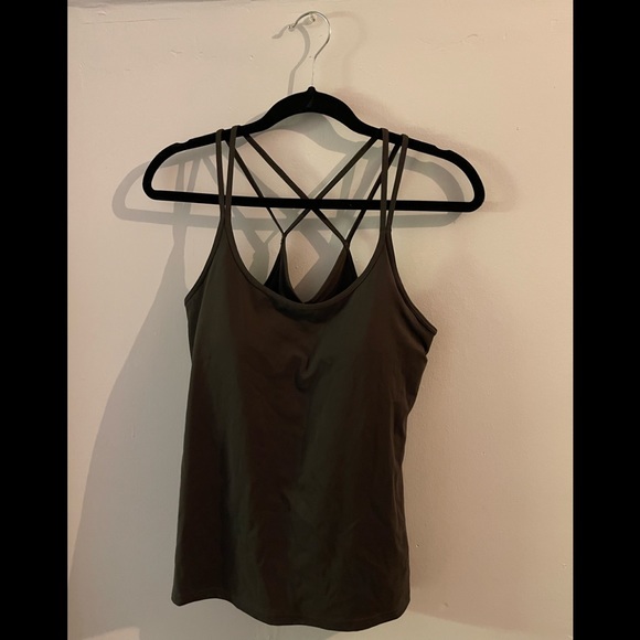 Old Navy Active Workout Tank - Picture 1 of 2